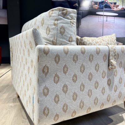 Jackson intérieur : Meubles : Fama : Helsinki fauteuil + pouf